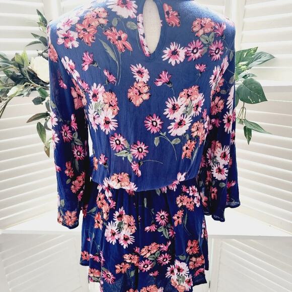 ALTAR'D STATE BLUE FLORAL V NECK ROMPER SIZE XS - Picture 2 of 6
